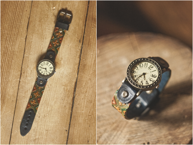 Watch strap with varicolored pattern