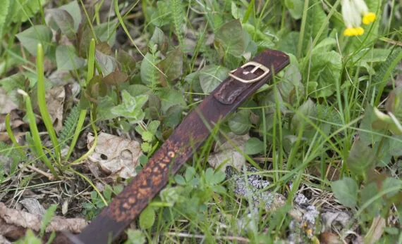 Buckle for a leather wristband. Handcrafted mementos.