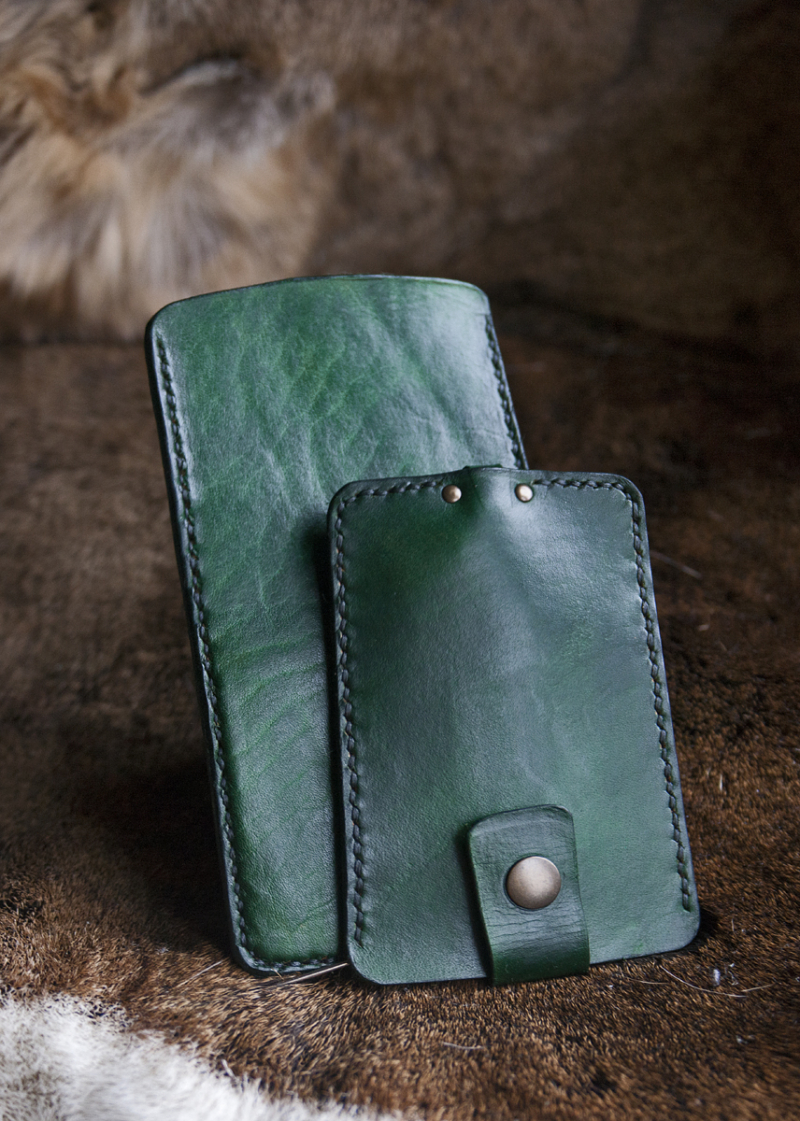 Leather key case and phone sleeve set