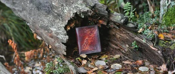 Leather file folder with wolf image