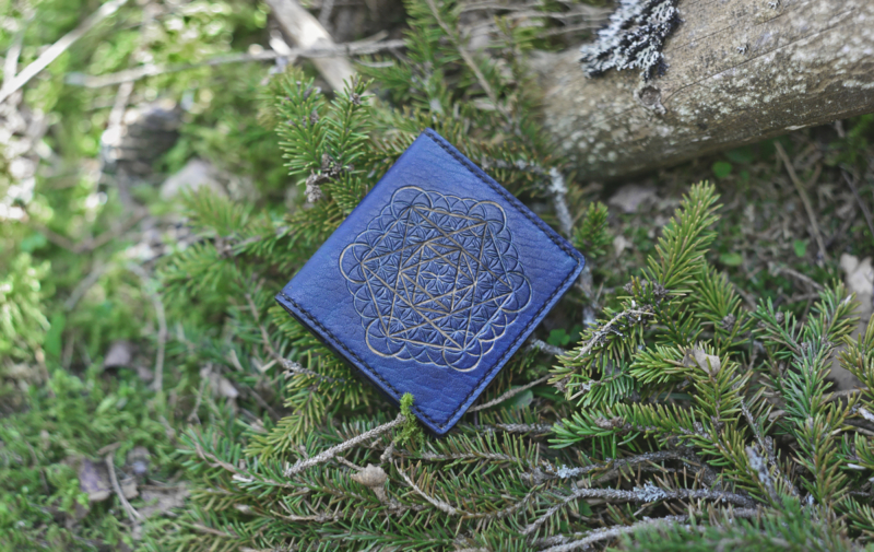 Blue card wallet with Metatron cube