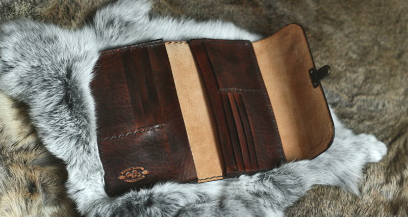 Leather men's wallet - inside