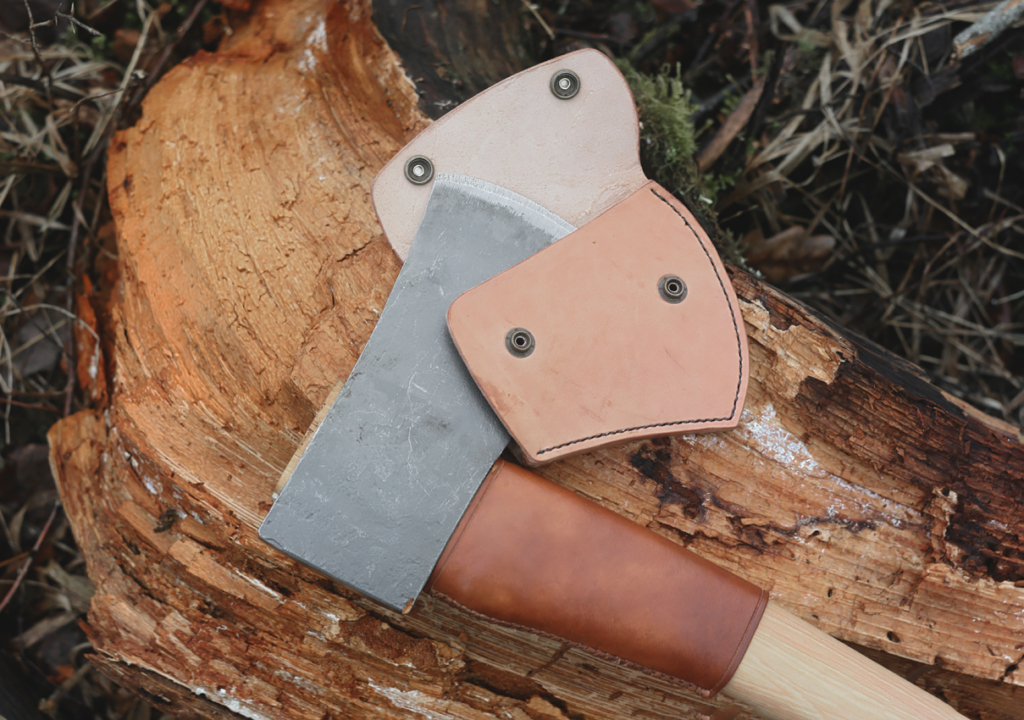 Leather sheath for an axe blade