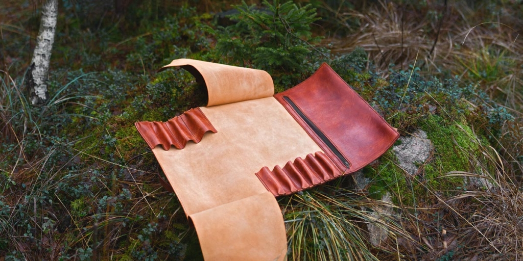 Leather knife bag for ten knives