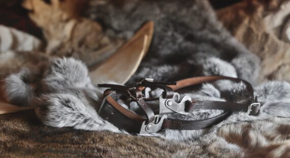 Leather ski bindings